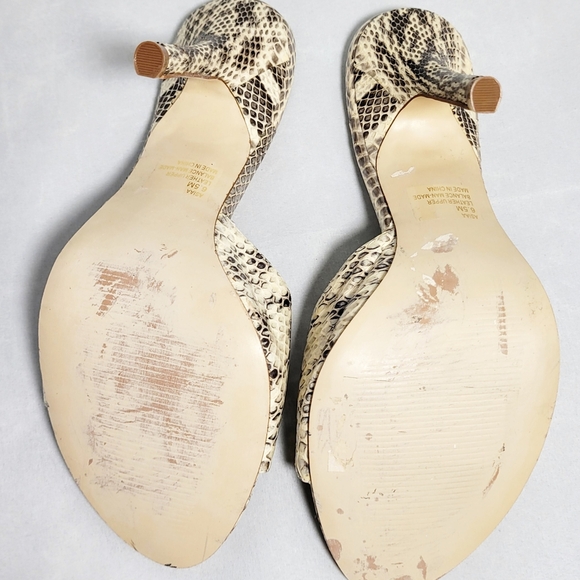 Steve Madden Snakeskin and Wood Women's Sandals Minor Flaw - Picture 8 of 13